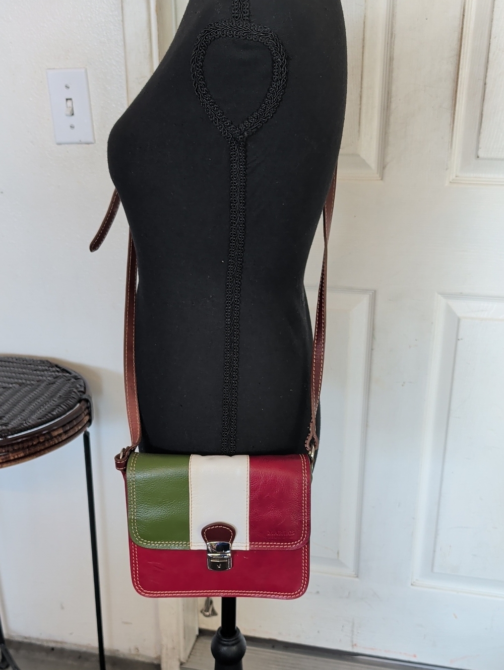 Maria's Natural Leather Made In Italy Crossbody Bag
